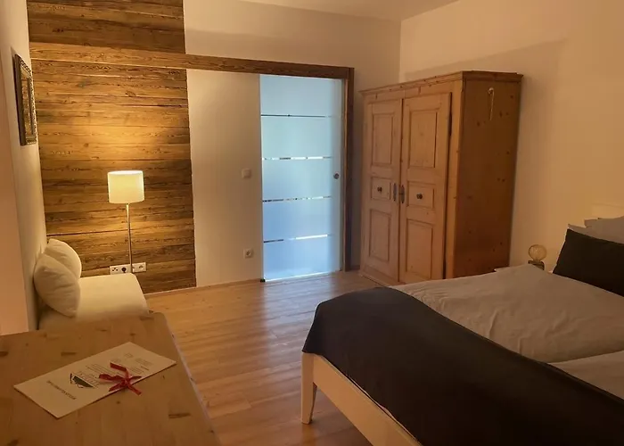 Residenz Am Berg * Йохберг